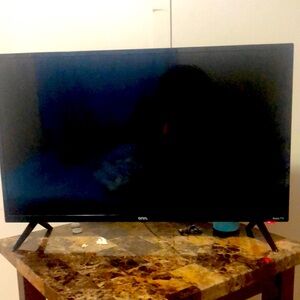32in Onn Roku Tv